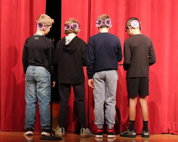 Grade 5 Idiom explained - \