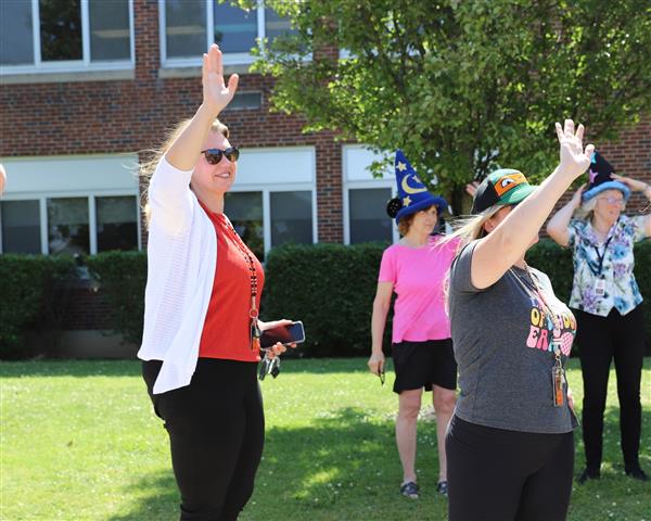 Superintendent Kersten waving